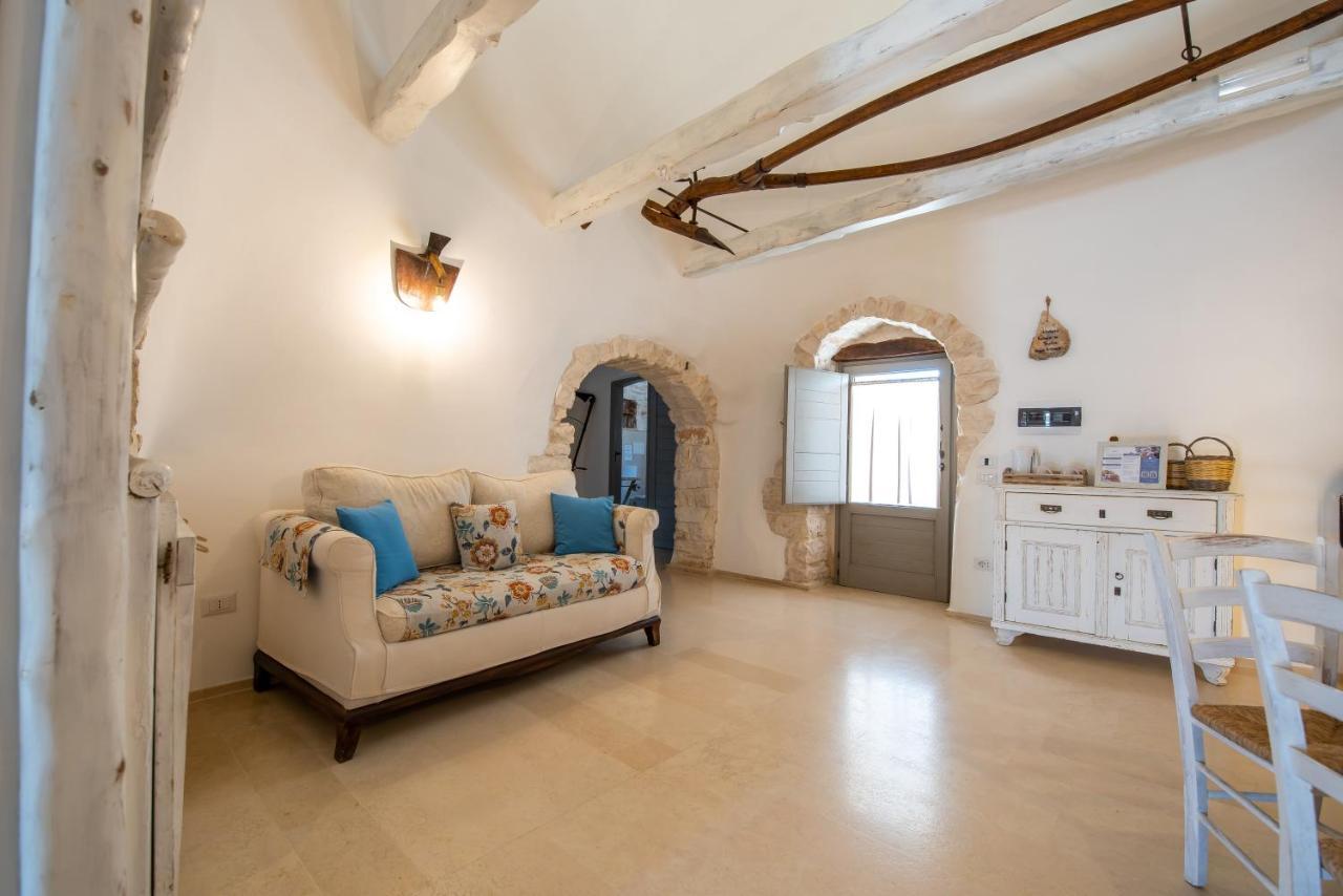 אלברובלו Trulli Holiday Deluxe & Wellness מראה חיצוני תמונה